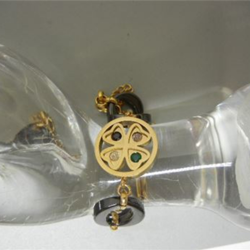 4 Leaf Clover Bracelet With Multi Colored Crystals 🎆‼️SUPER SALE‼️🎆 - Picture 9 of 9